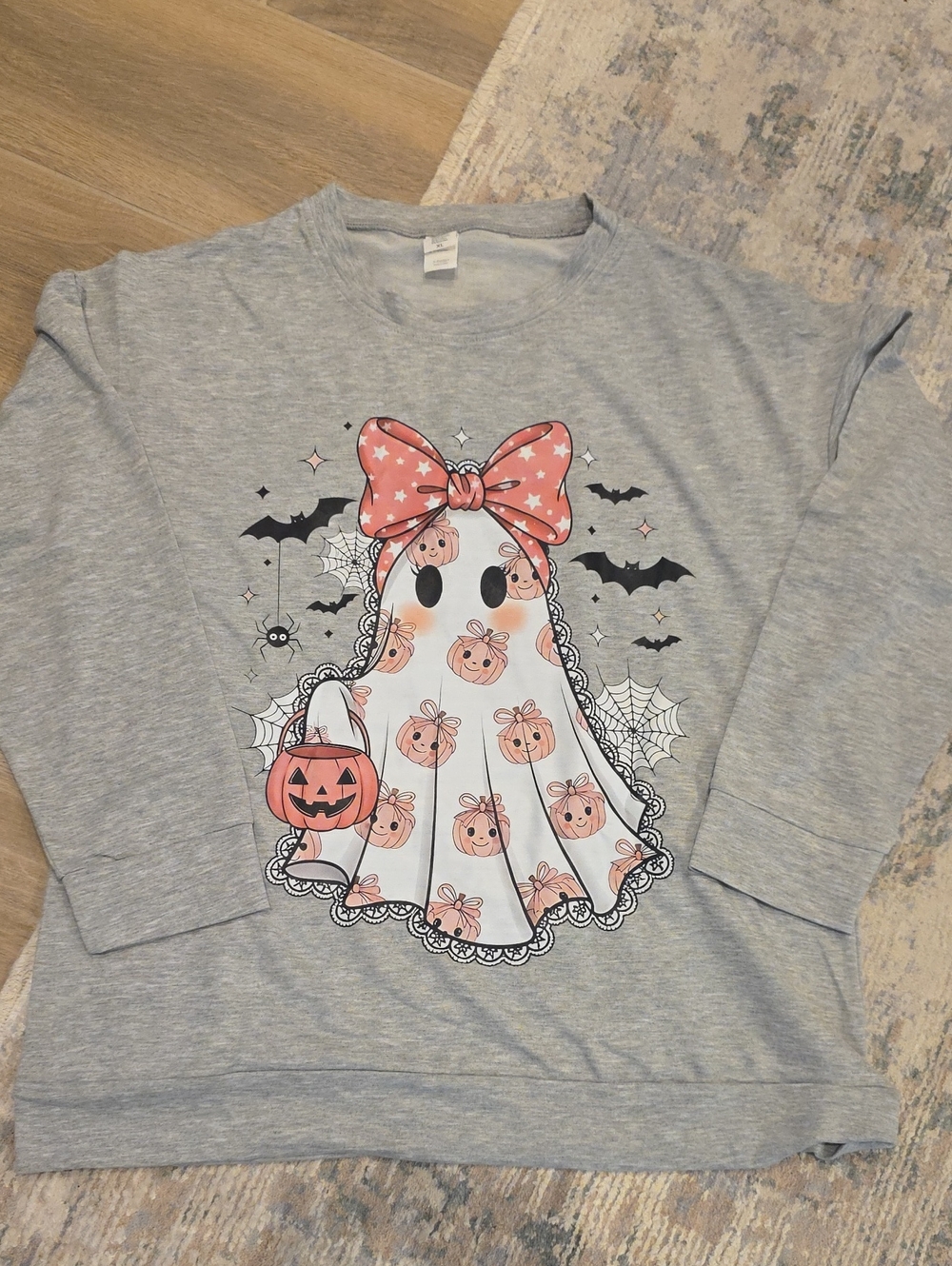 HalloweenSweatshirt with Pink Bow